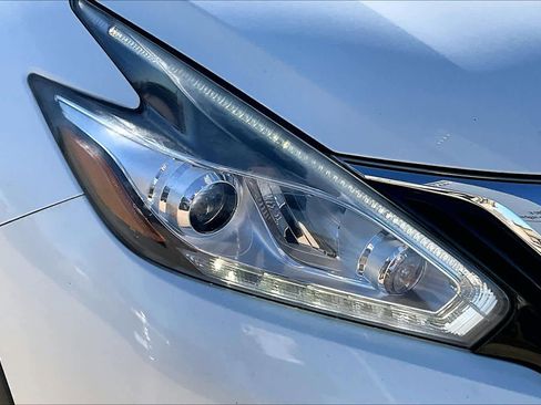 Used 2018 Nissan Murano Platinum image 26