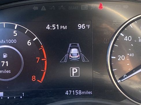 Used 2022 Nissan Kicks SR w/ Premium Package image 19