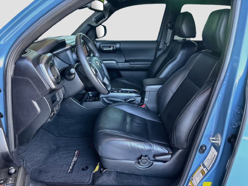 Used 2019 Toyota Tacoma TRD Off-Road AWD/4WD image 19