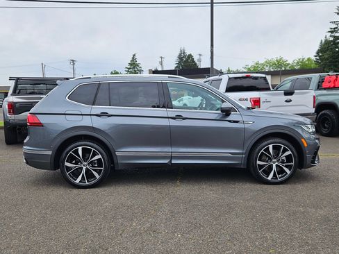 Used 2024 Volkswagen Tiguan SEL R-Line AWD/4WD image 6