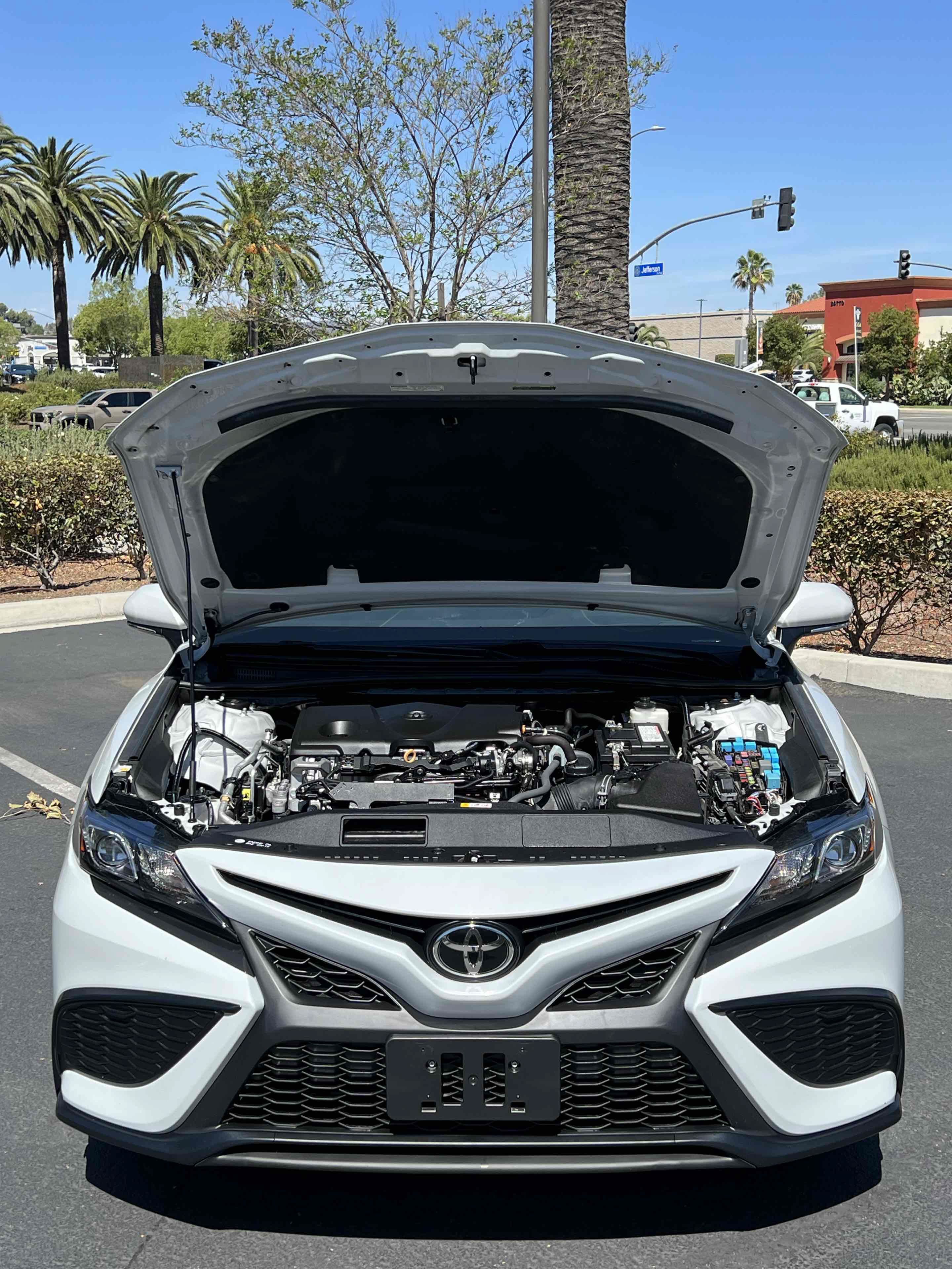 Used 2023 Toyota Camry SE w/ Convenience Package FWD image 18