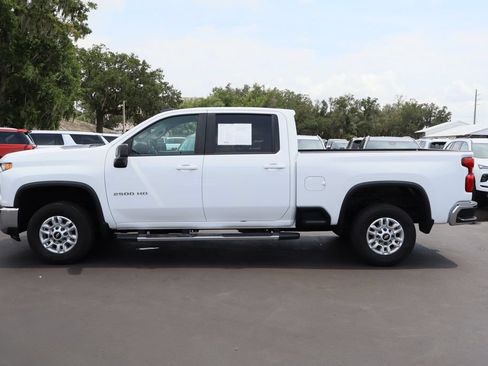 Used 2022 Chevrolet Silverado 2500 LT AWD/4WD image 6
