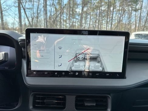 New 2026 Ford Maverick Lariat w/ Black Appearance Package image 16