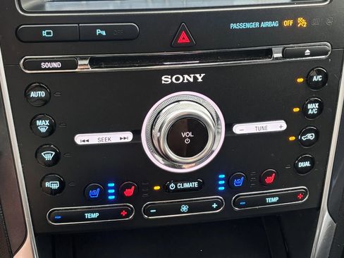 Used 2018 Ford Explorer Sport w/ Equipment Group 401A AWD/4WD image 25