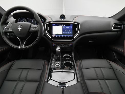 New 2024 Maserati Ghibli Modena Ultima Q4 AWD/4WD image 13