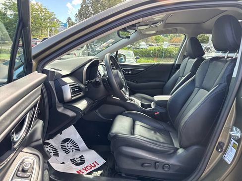 Used 2025 Subaru Outback Limited XT w/ Popular Package #2 AWD/4WD image 12