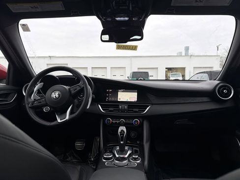 Used 2023 Alfa Romeo Giulia Sprint image 18
