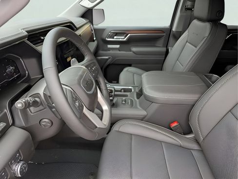 Used 2025 GMC Sierra 1500 Denali w/ Denali Reserve Package AWD/4WD image 5
