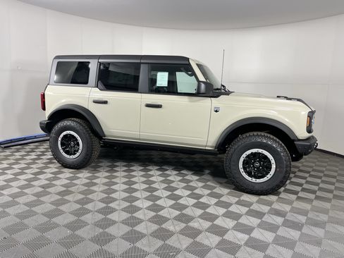 New 2026 Ford Bronco Big Bend w/ Black Diamond Package AWD/4WD image 6