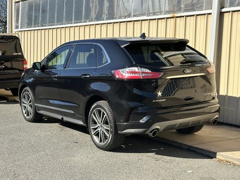 Used 2019 Ford Edge Titanium w/ Equipment Group 301A image 6