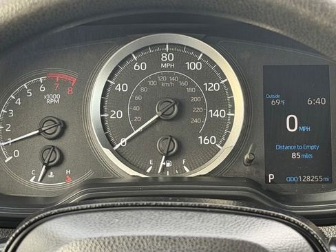 Used 2020 Toyota Corolla LE image 29