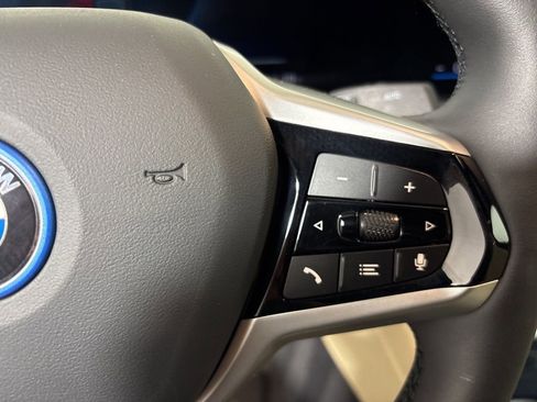 Certified 2025 BMW i4 eDrive40 image 20