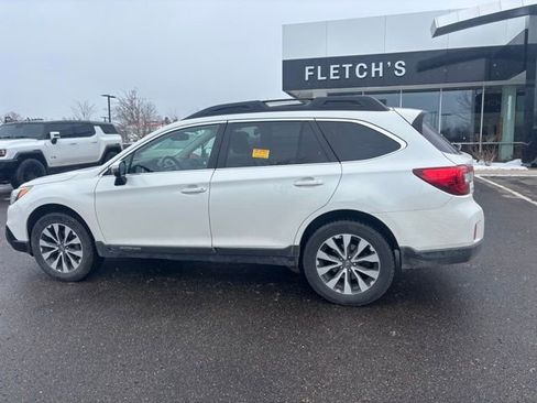 Used 2016 Subaru Outback 3.6R Limited image 7