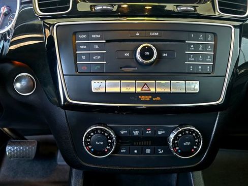 Used 2017 Mercedes-Benz GLS 450 4MATIC image 13