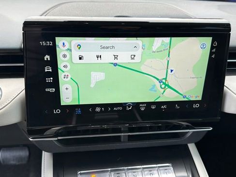Used 2024 Lincoln Nautilus Reserve AWD/4WD image 24