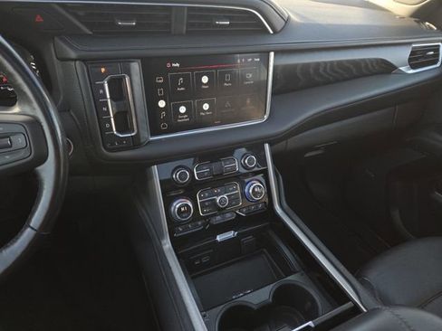 Used 2022 GMC Yukon XL Denali w/ Denali Ultimate Package image 40