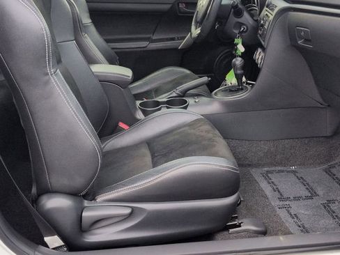 Used 2013 Scion tC FWD image 27