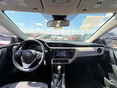 Used 2017 Toyota Corolla LE FWD image 12