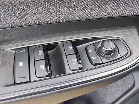 Used 2026 Subaru Outback Premium AWD/4WD image 17