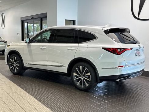 Certified 2026 Acura MDX SH-AWD w/ Technology Package image 4