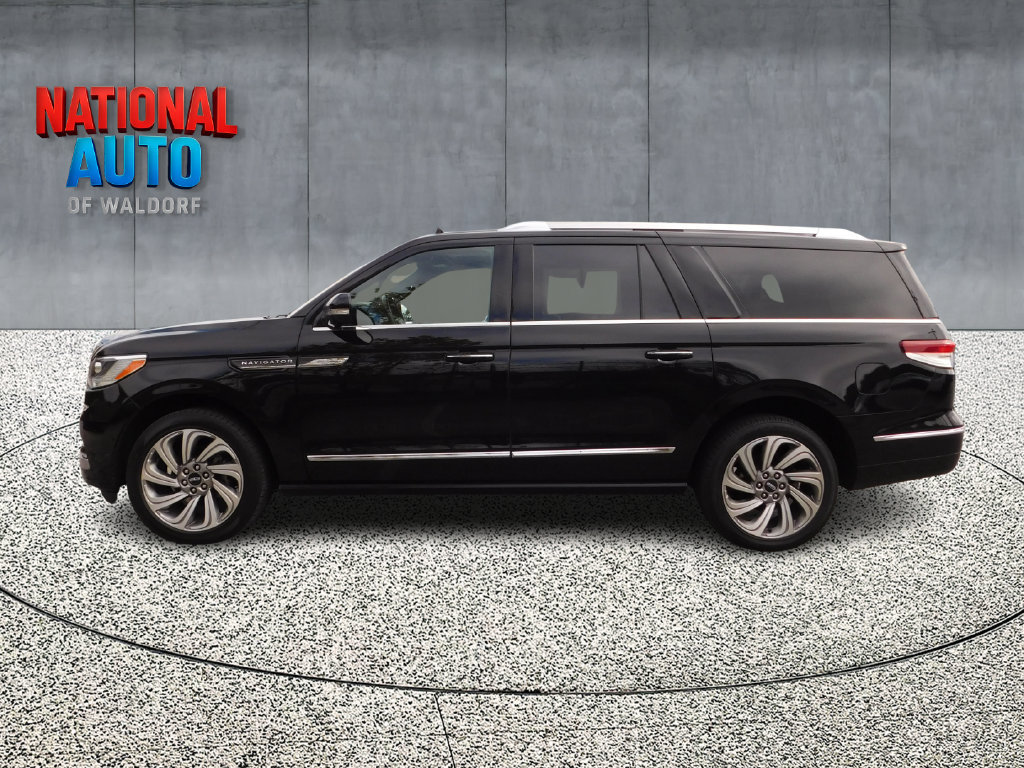 Used 2022 Lincoln Navigator L Reserve AWD/4WD image 6