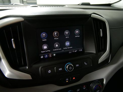 Used 2023 GMC Terrain SLE w/ Driver Convenience Package FWD image 30