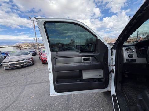 Used 2014 Ford F150 FX4 w/ Equipment Group 402A Luxury AWD/4WD image 23