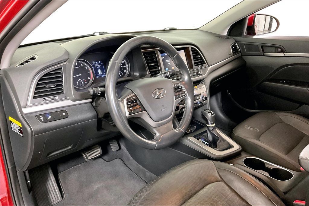 Used 2017 Hyundai Elantra Limited FWD image 12