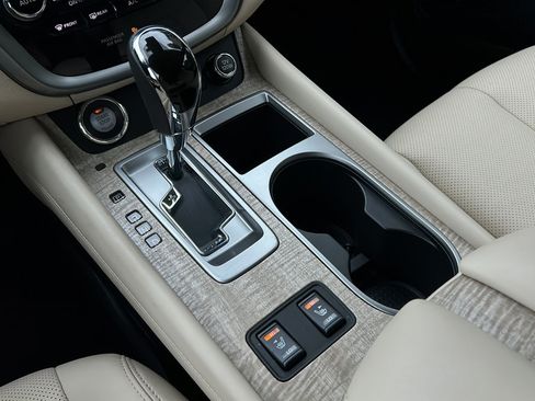 Used 2024 Nissan Murano SL FWD image 27