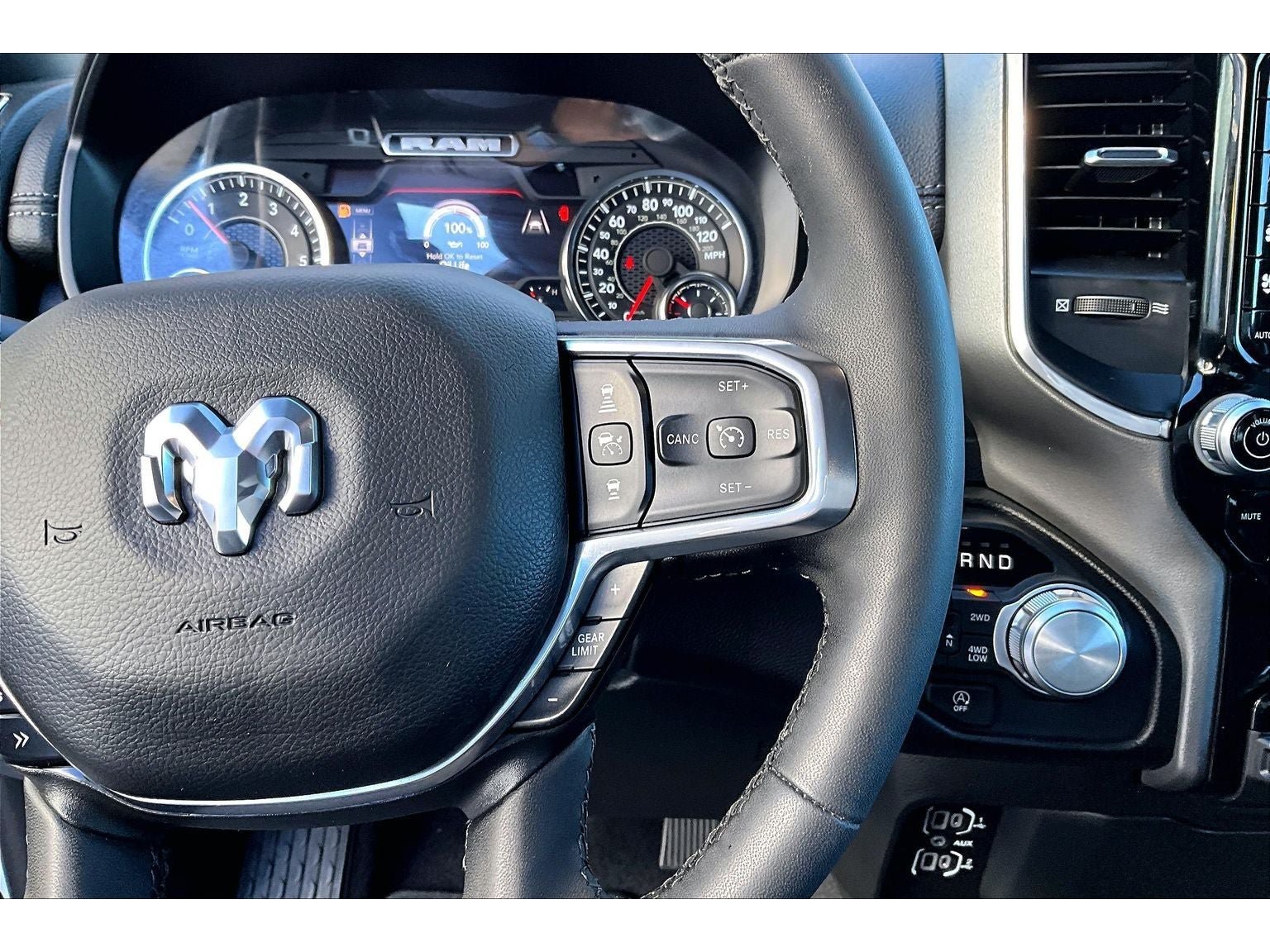Used 2025 RAM 1500 Laramie AWD/4WD image 21
