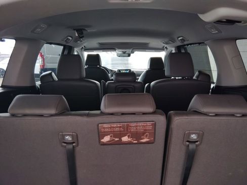 Used 2018 Honda Odyssey EX-L image 17