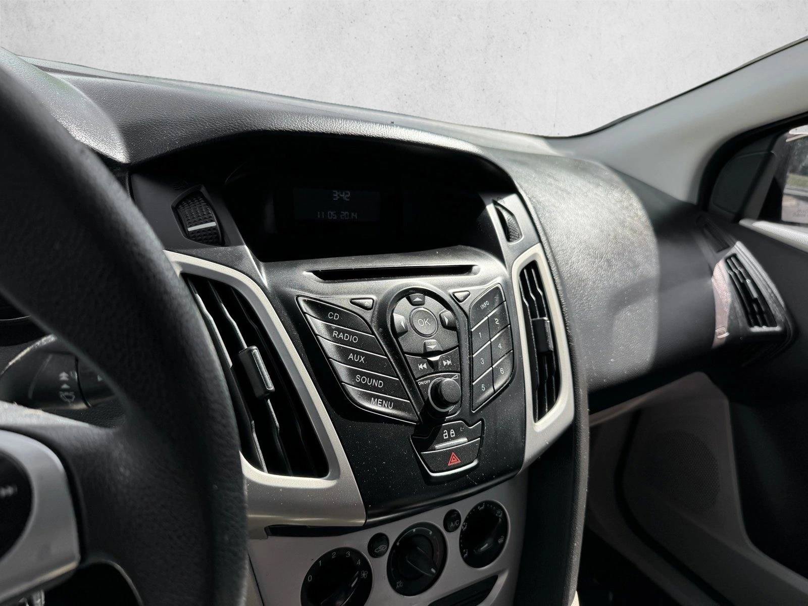 Used 2012 Ford Focus SE FWD image 13