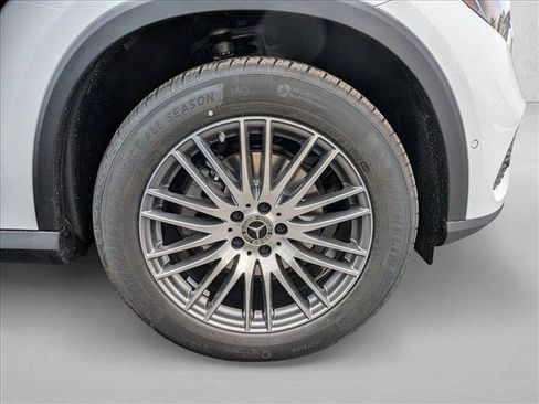 New 2026 Mercedes-Benz GLC 300 4MATIC image 9