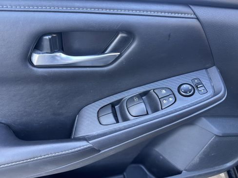 Used 2024 Nissan Sentra SV image 7