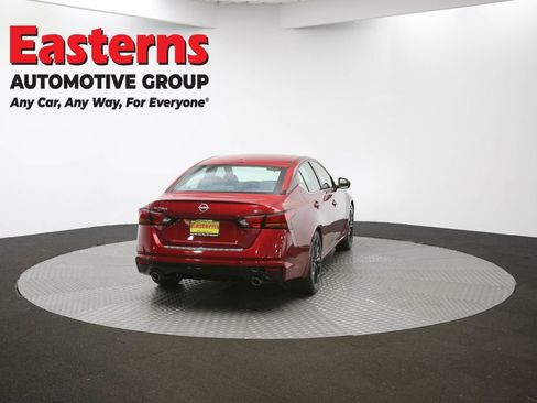 Used 2023 Nissan Altima 2.5 SR w/ SR Premium Package FWD image 39