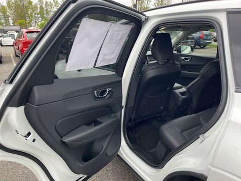 Certified 2025 Volvo XC60 B5 Plus AWD/4WD image 12