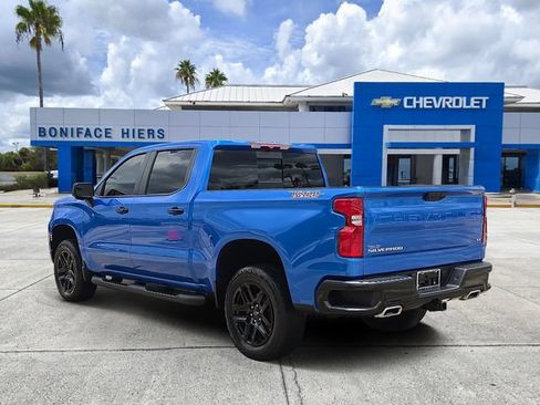 Used 2025 Chevrolet Silverado 1500 LT Trail Boss w/ Convenience Package II AWD/4WD image 3