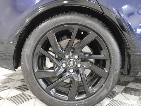 Used 2021 Land Rover Discovery S R-Dynamic AWD/4WD image 50