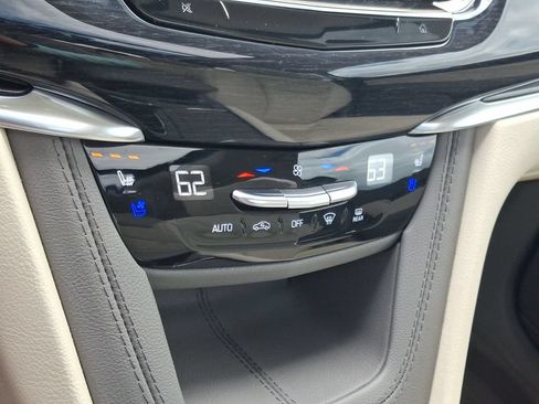 Used 2024 Cadillac XT6 Premium Luxury w/ LPO, Floor Liner Package AWD/4WD image 20