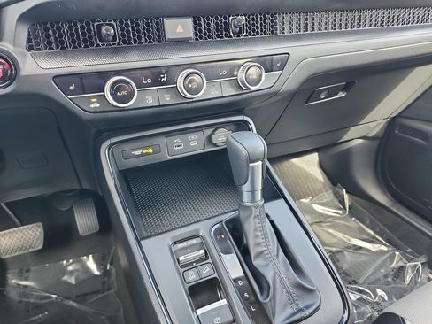 Certified 2024 Honda CR-V EX image 29
