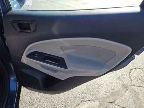 Used 2021 Ford EcoSport S image 9