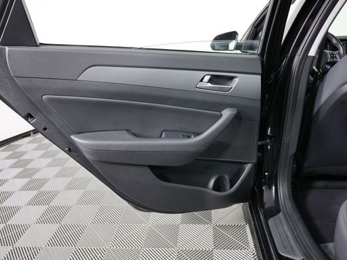 Used 2018 Hyundai Sonata SEL image 16