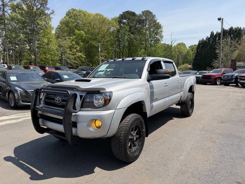 Used 2010 Toyota Tacoma 4x4 Double Cab image 1