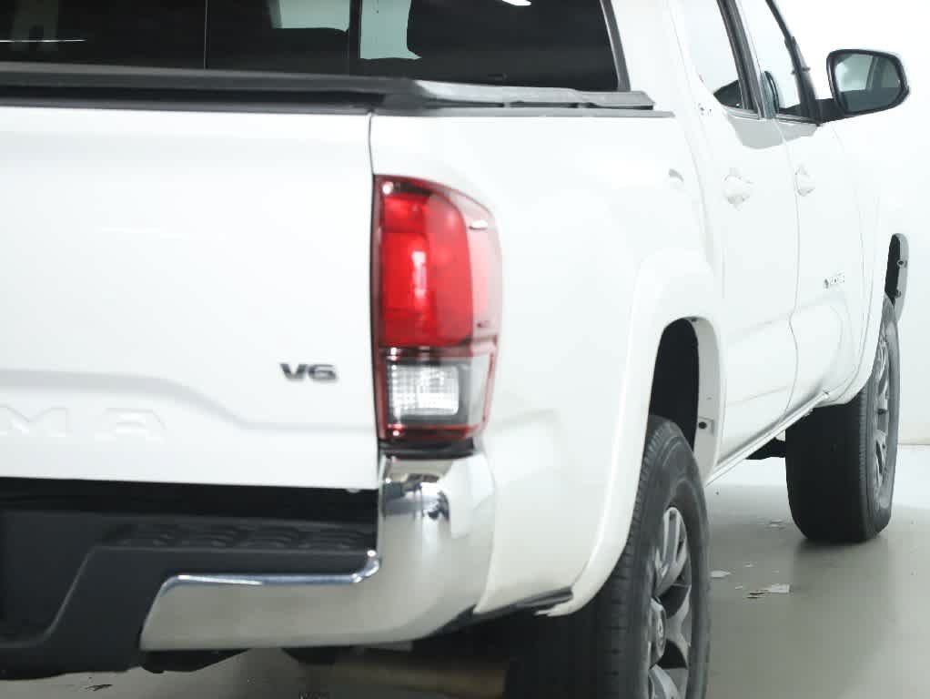 Certified 2023 Toyota Tacoma SR5 AWD/4WD image 44