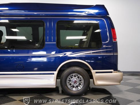 Used 2001 Chevrolet Express 1500 w/ Preferred Equipment Group 3 image 25