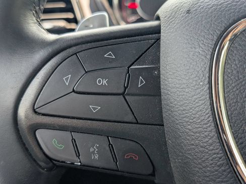 Used 2015 Dodge Challenger SXT w/ Driver Convenience Group RWD image 17