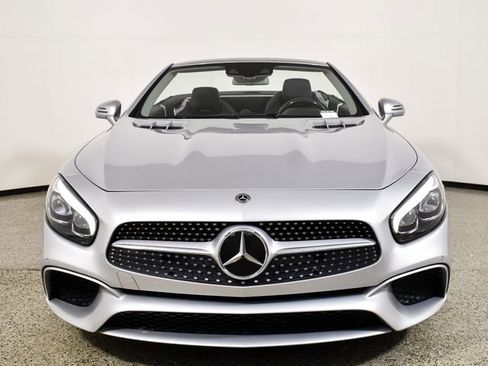 Used 2019 Mercedes-Benz SL 550 image 10