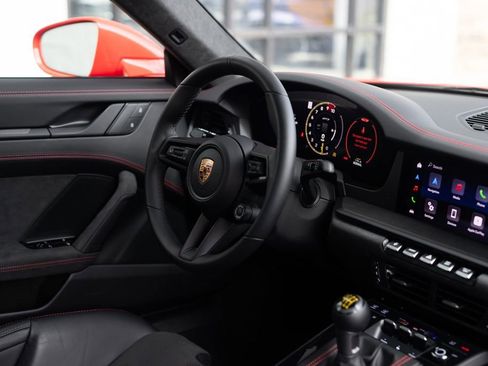 Used 2026 Porsche 911 GT3 RWD image 5