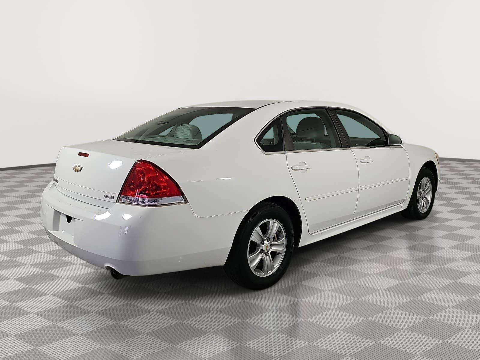 Used 2016 Chevrolet Impala Limited LS FWD image 8