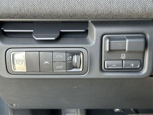 Used 2026 GMC Sierra EV Elevation image 16